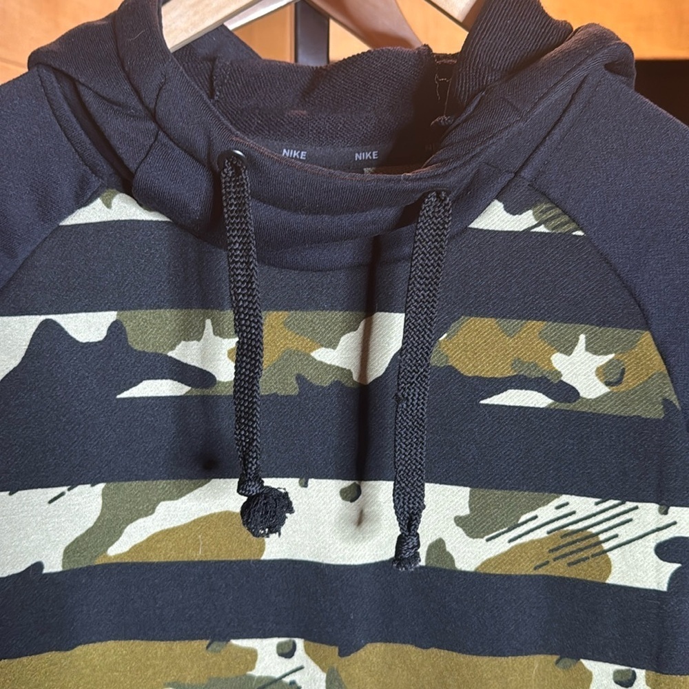 Nike Dri-Fit Camo Stripe Hoodie Mens Size Small Black Green Training Pullover - Picture 12 of 16